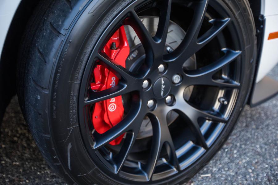 Колеса Dodge Challenger SRT Hellcat 2016 года  (фото 30 из 73)